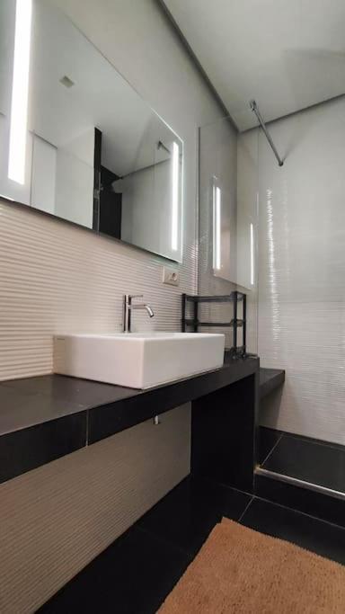 Cozy Apartment Near The Colosseum Rome Luaran gambar